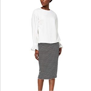 Olivia & Grace Womens Smocked Crewneck Pullover To